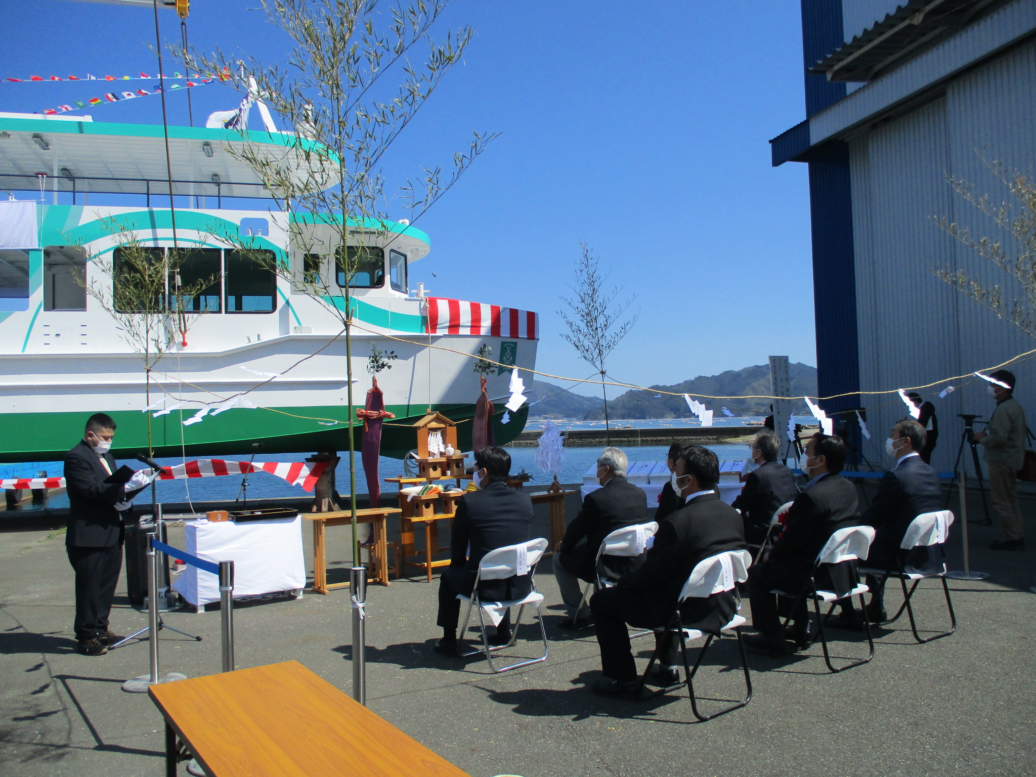 新造船、浄土ヶ浜遊覧船の命名進水式を実施